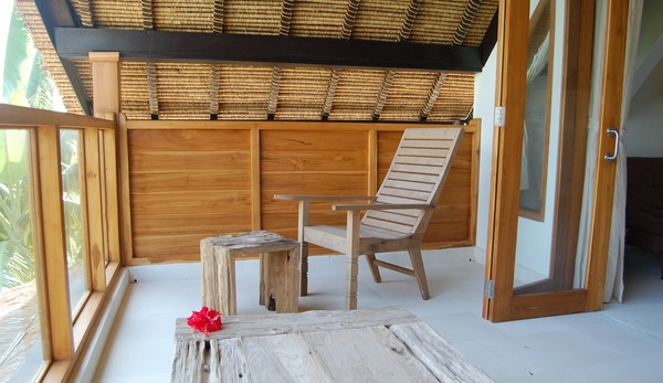 Balcony, seating x 2, foot stool x 2 and table